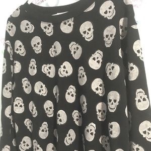 Long sleeve skull shirt